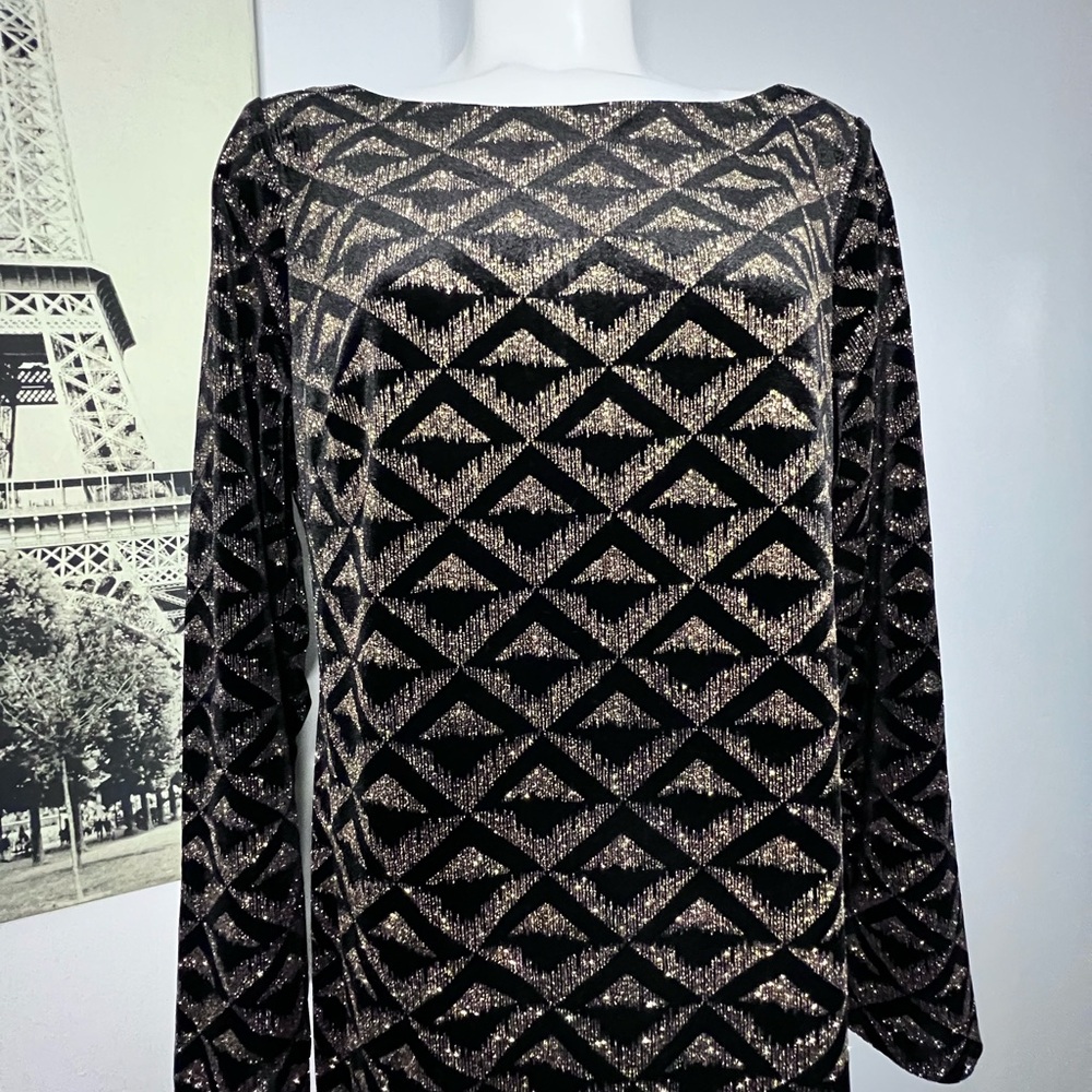 Jessica Howard Black and Gold Patterned Dress - Picture 3 of 10